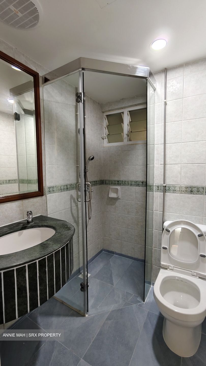Emerald Garden (D1), Condominium #580788391